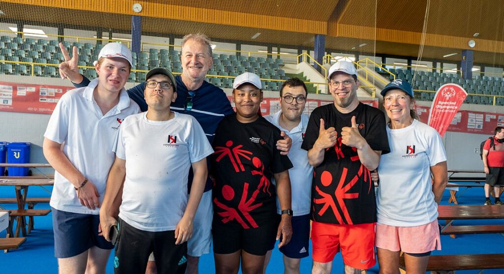 Gruppe von Teilnehmern bei einem Sportevent